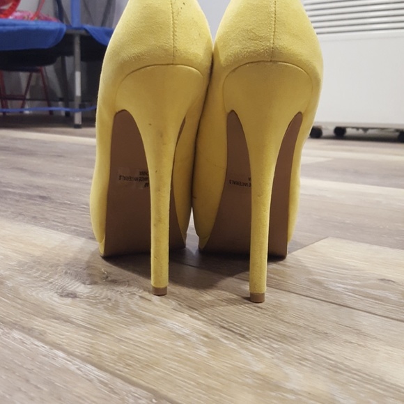 4.5 in platform heels - Picture 5 of 5